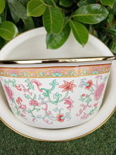 Load image into Gallery viewer, Metal Bowl Set of 3 Pink
