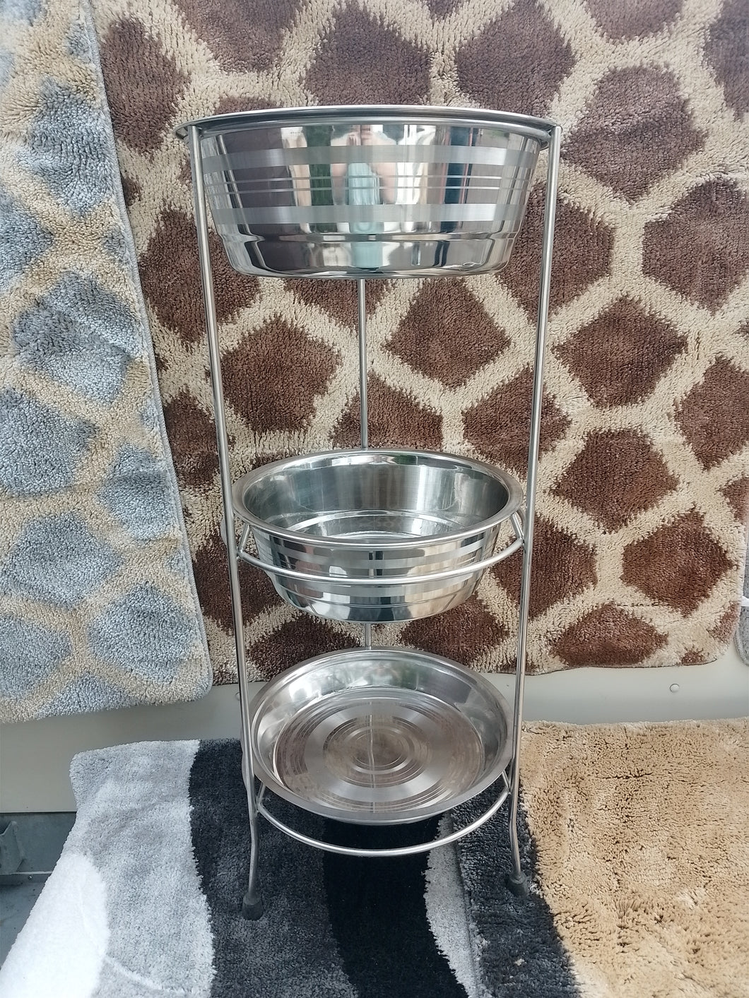 Wash stand with bowls stainless